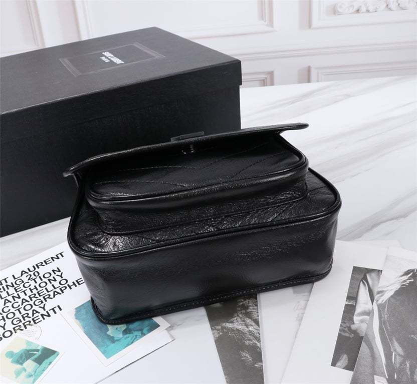 SAINT LAURENT NIKI BABY CHAIN BAG IN CRINKLED VINTAGE BLACK NOIR 21CM 6331600EN041000