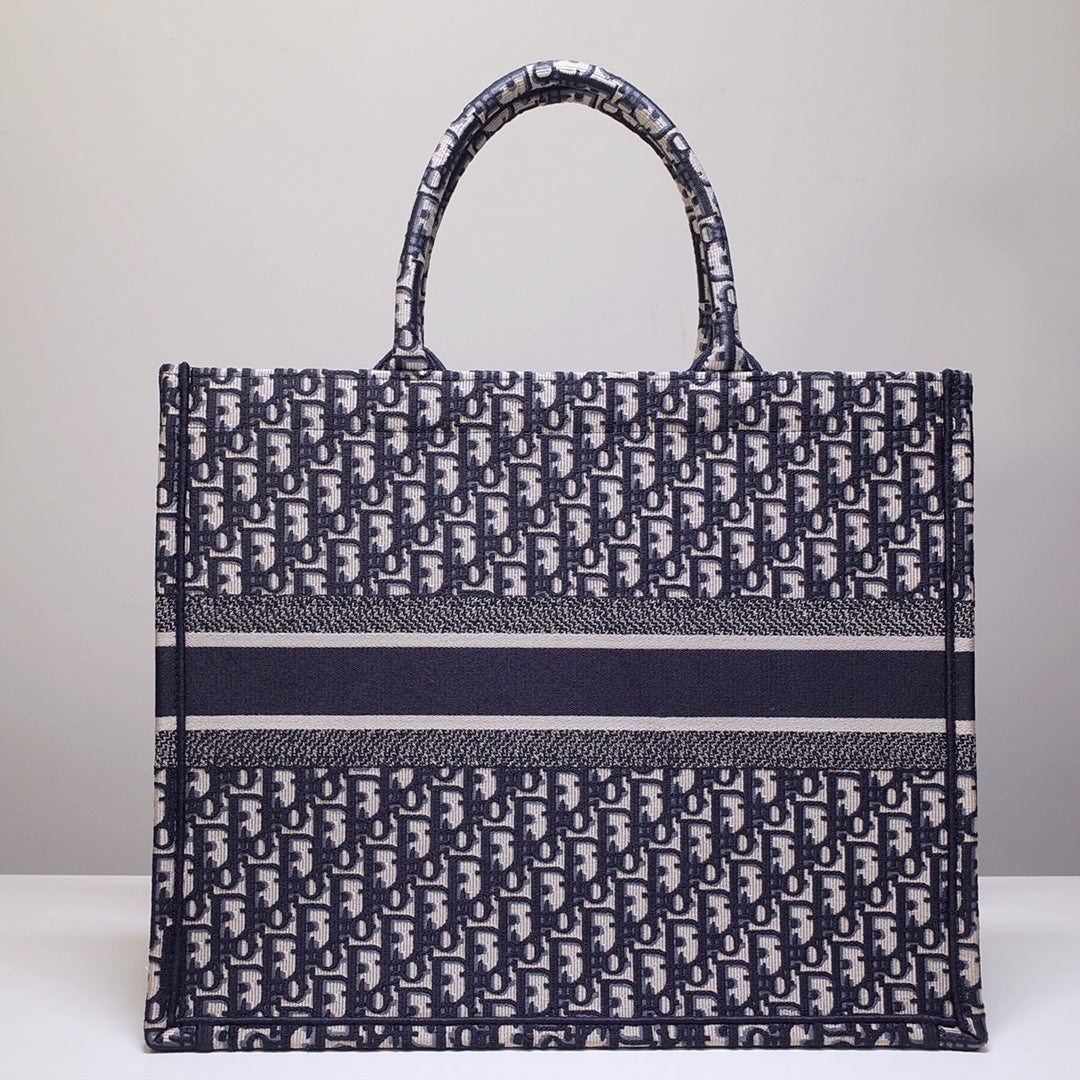 DO1286 Book Tote big size 36.5cm 41.5cm Oblique Embroidery blue