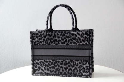 DO1286 Book Tote BIG size 41.5cm 36.5cm Embroidery LOGO red Handbag Mizza-2