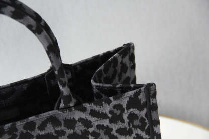 DO1286 Book Tote BIG size 41.5cm 36.5cm Embroidery LOGO red Handbag Mizza-2