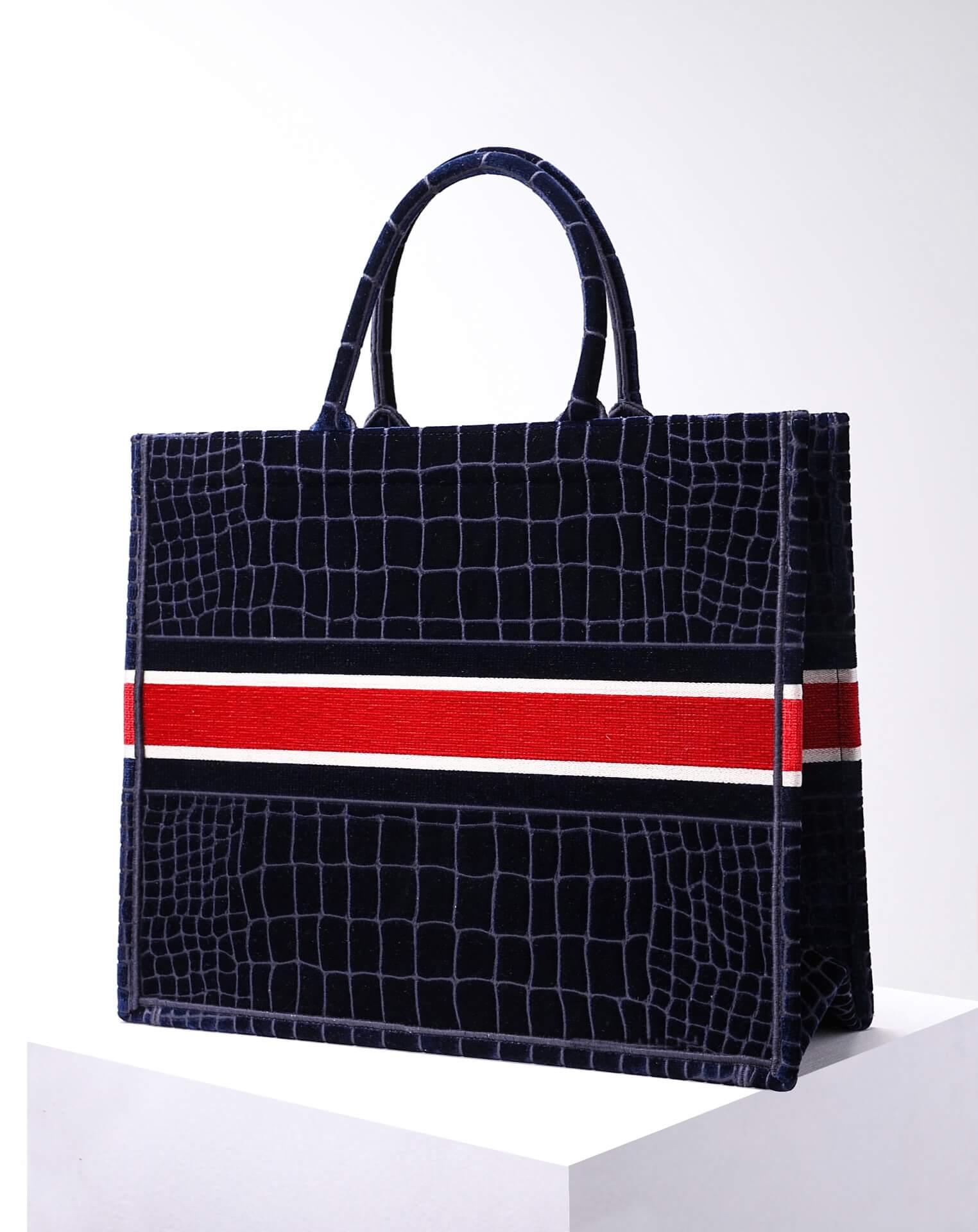 DO1286 Book Tote BIG size 41.5cm 36.5cm Embroidery LOGO red Handbag black