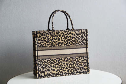 DO1286 Book Tote BIG size 41.5cm 36.5cm Embroidery LOGO red Handbag Mizza-3