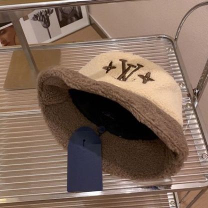 LV SHEEPSKIN BUCKET HAT BEIGE AND BROWN