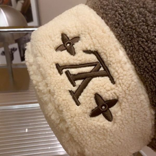 LV SHEEPSKIN BUCKET HAT BEIGE AND BROWN