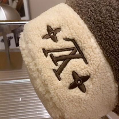 LV SHEEPSKIN BUCKET HAT BEIGE AND BROWN