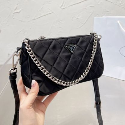 PR QUILTED TESSUTO NYLON CHAIN CONVERTIBLE SHOULDER BAG BLACK