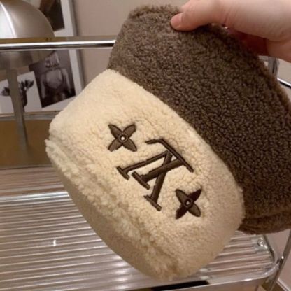 LV SHEEPSKIN BUCKET HAT BEIGE AND BROWN