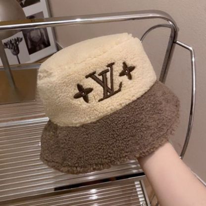 LV SHEEPSKIN BUCKET HAT BEIGE AND BROWN