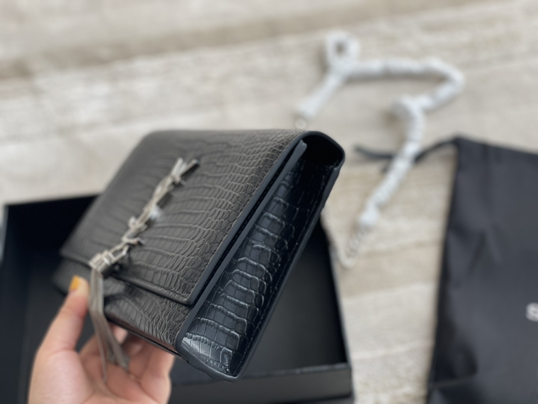 YSL KATE SMALL CHAIN BAG WITH TASSEL IN CROCODILE-EMBOSSED SHINY LEATHER BLACK 474366DND0N1000
