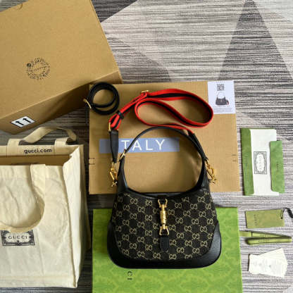 GC SHOULDER BAG BIG SIZE BLACK 678843