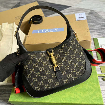 GC SHOULDER BAG BIG SIZE BLACK 678843