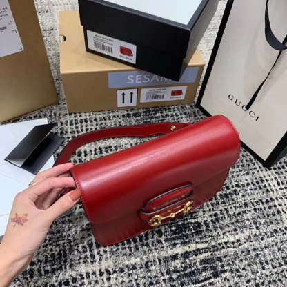 gg Horsebit 1955 Shoulder Bag Red Textured With A Vintage Effect For Women 9.8in/25cm gg ‎602204 1DB0G 6638