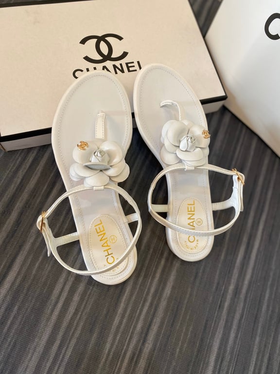 SANDAL CHL JELLY RUBBER CAMELLIA WHITE SANDALS