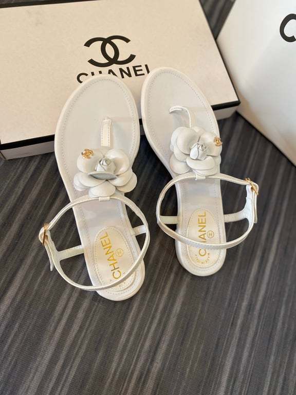 SANDAL CHL JELLY RUBBER CAMELLIA WHITE SANDALS