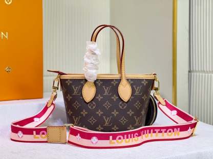LUV NEVERFULL BB PINK PEONY 24CM M46786