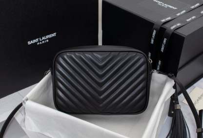 SAINT LAURENT LOU CAMERA BAG IN QUILTED BLACK SILVER LEATHER 23CM