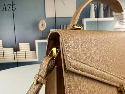 SAINT LAURENT CASSANDRA MEDIUM TOP HANDLE IN GRAIN DE POUDRE EMBOSSED DARK BEIGE 24CM