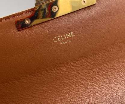 CE TRIOMPHE SHOULDER BAG IN SHINY CALFSKIN GOLD CC WHITE 194142CUZ01BC