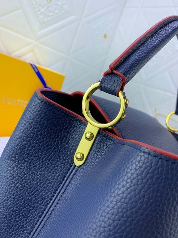 LUV CAPUCINES MM BLUE