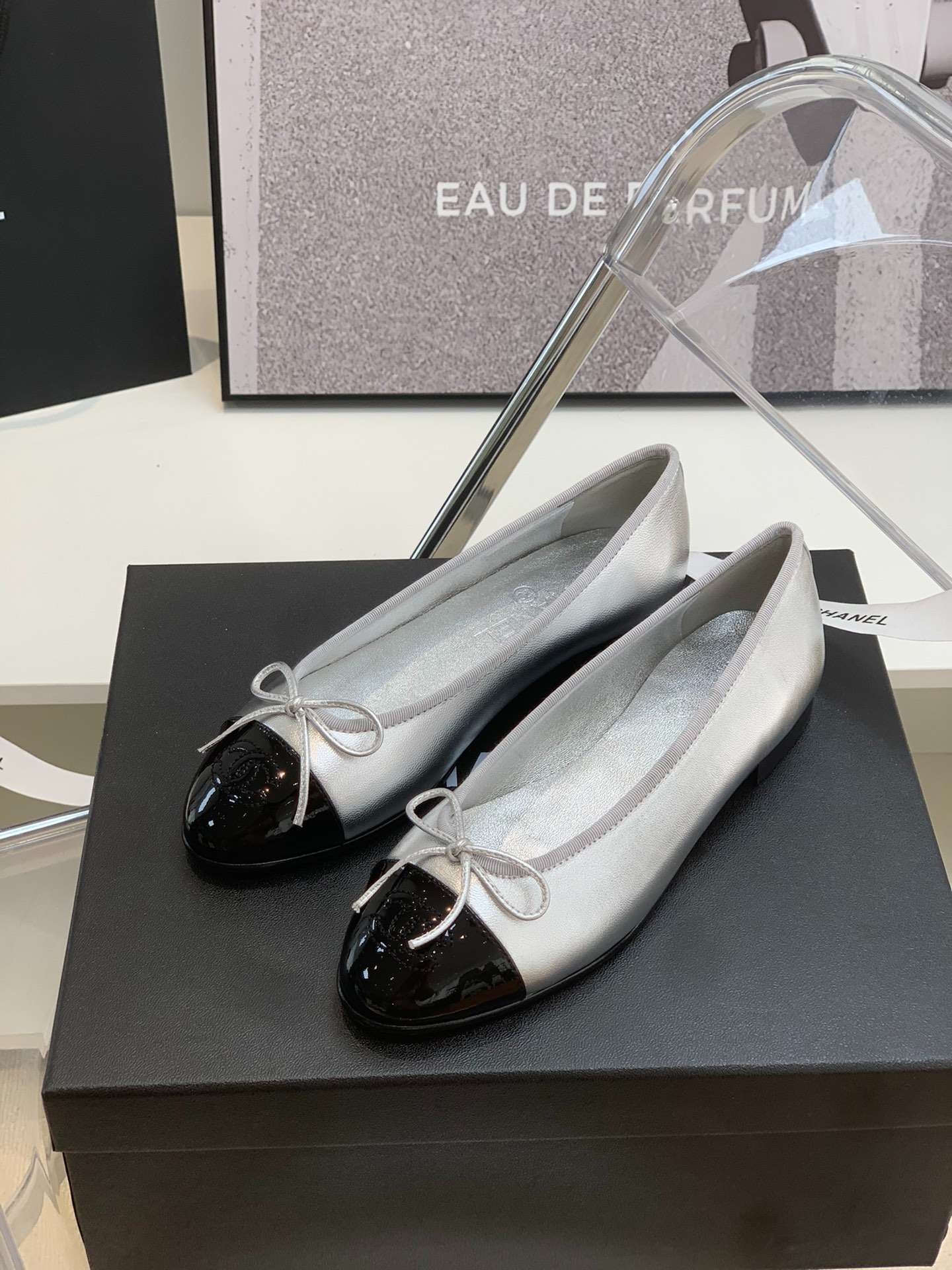 CHL SILVER BALLET FLATS