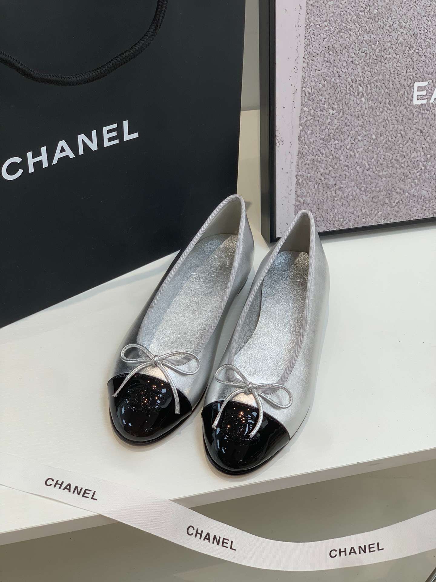 CHL SILVER BALLET FLATS