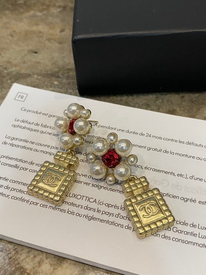 CC EARRINGS