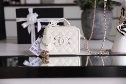 ChanelVanity Case Bag Gold Toned Hardware For Women 6.6in/17cm