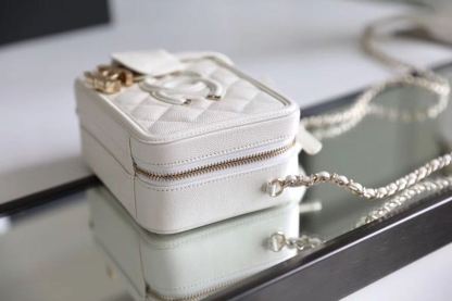 ChanelVanity Case Bag Gold Toned Hardware For Women 6.6in/17cm