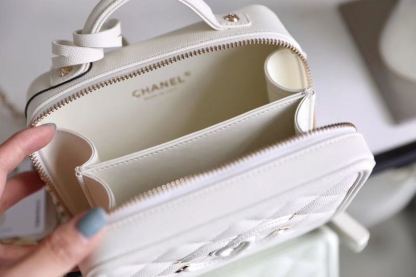 ChanelVanity Case Bag Gold Toned Hardware For Women 6.6in/17cm