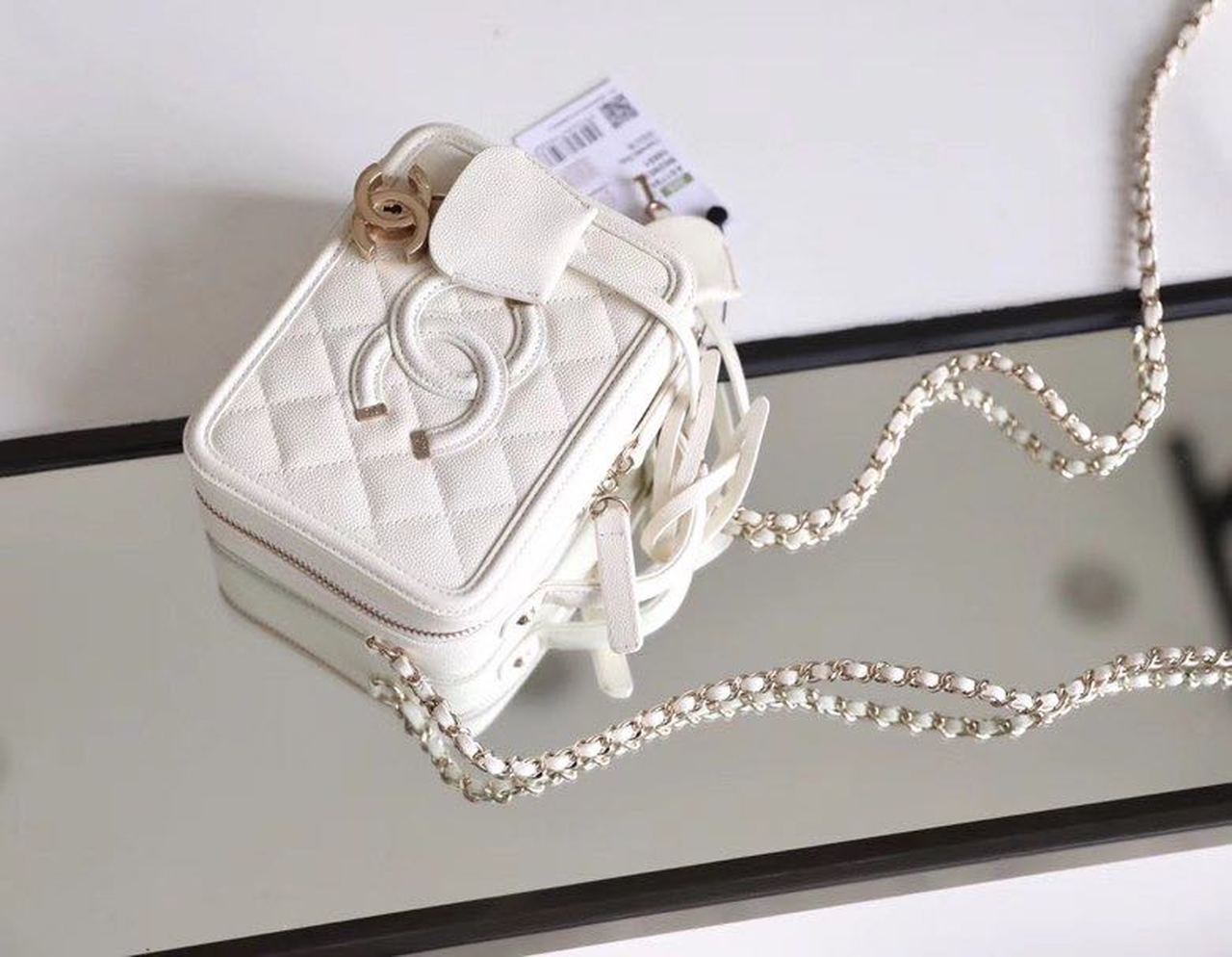 ChanelVanity Case Bag Gold Toned Hardware For Women 6.6in/17cm
