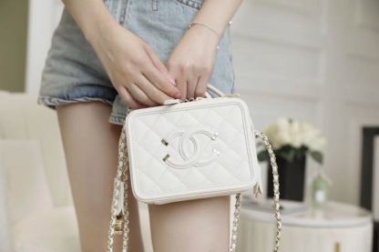 ChanelVanity Case Bag Gold Toned Hardware For Women 6.6in/17cm