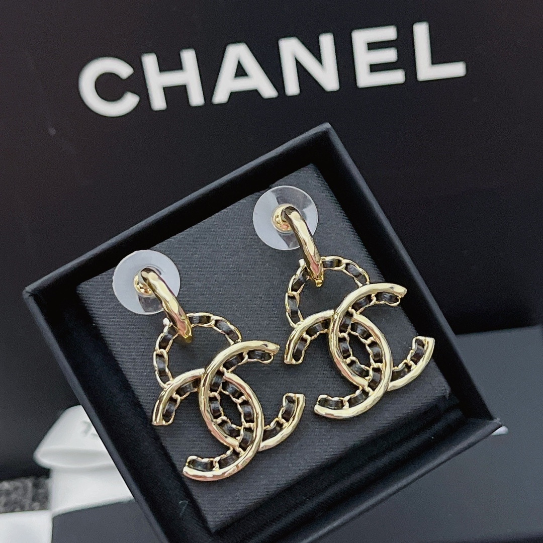 CC CC EARRINGS