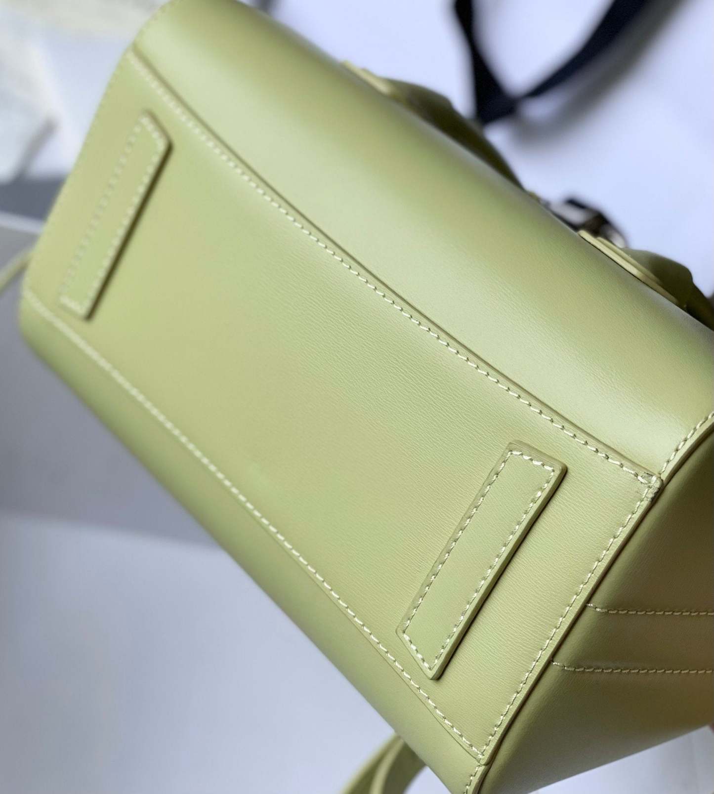 gv Mini Antigona Lock Bag Khaki For Women, Handbags, Shoulder Bags 8.7in/22cm GVC