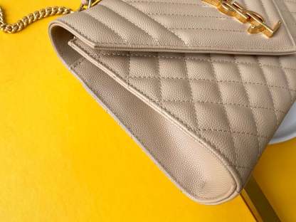 SAINT LAURENT ENVELOPE MEDIUM CHAIN BAG IN MIX MATELASSE GRAIN DE POUDRE EMBOSSED BEIGE 24CM