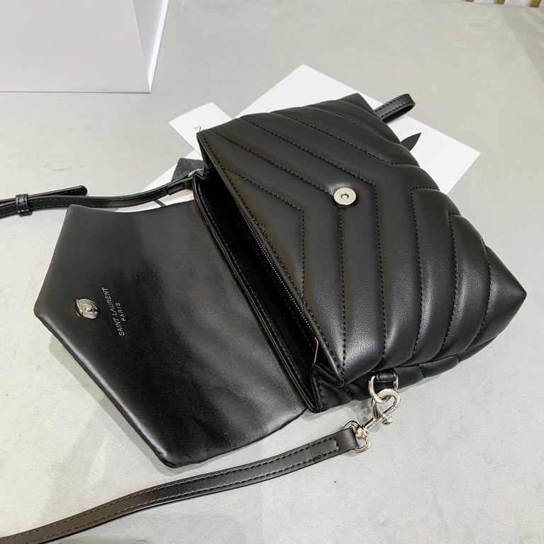 SAINT LAURENT LOULOU TOY STRAP BAG IN QUILTED Y LEATHER BLACK 20CM