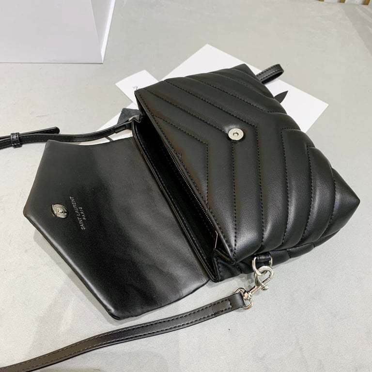 SAINT LAURENT LOULOU TOY STRAP BAG IN QUILTED Y LEATHER BLACK 20CM