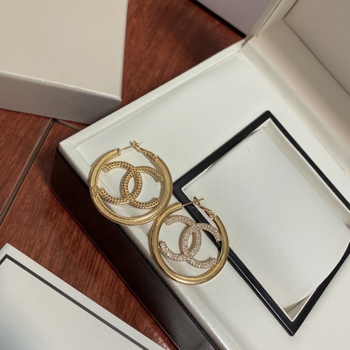CC GOLD CC EARRINGS