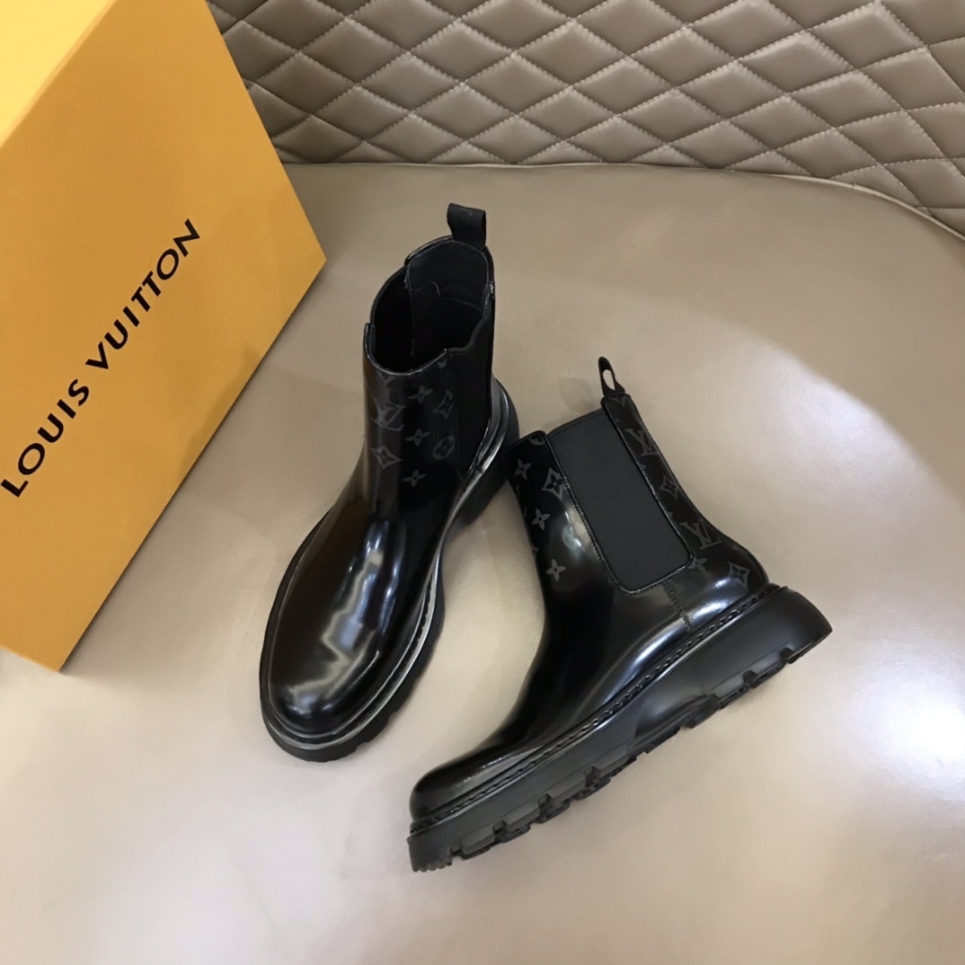 LOUIS VUITTION LV BOLD CHELSEA BOOT BLACK