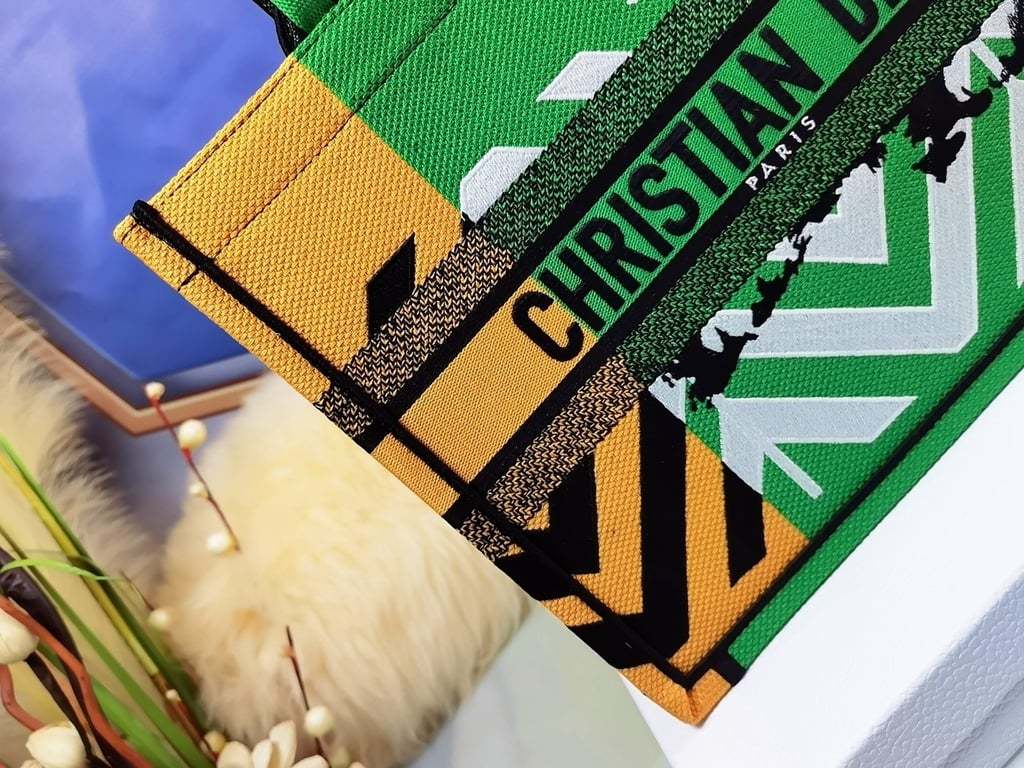 DIR MEDIUM BOOK TOTE BRIGHT GREEN AND BRIGHT YELLOW D-JUNGLE POP EMBROIDERY 36CM