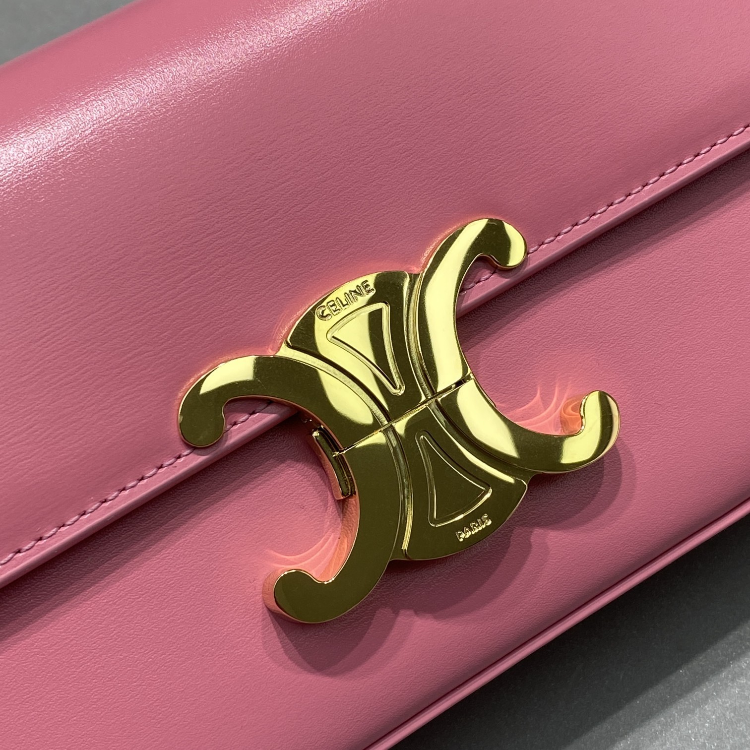 CE CHAIN SHOULDER BAG TRIOMPHE IN TRIOMPHE CANVAS PINK 197993BF25FO