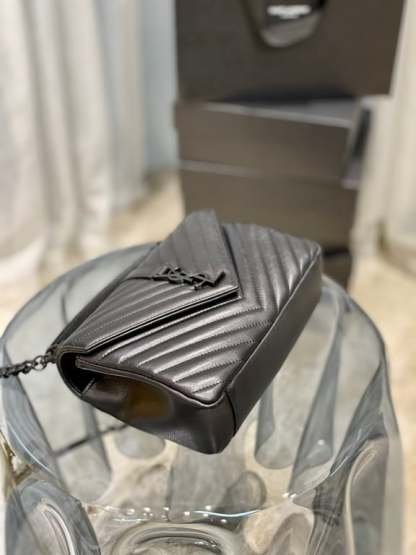 SAINT LAURENT COLLEGE MEDIUM CHAIN BAG IN QUILTED LEATHER BLACK NOIR 24CM