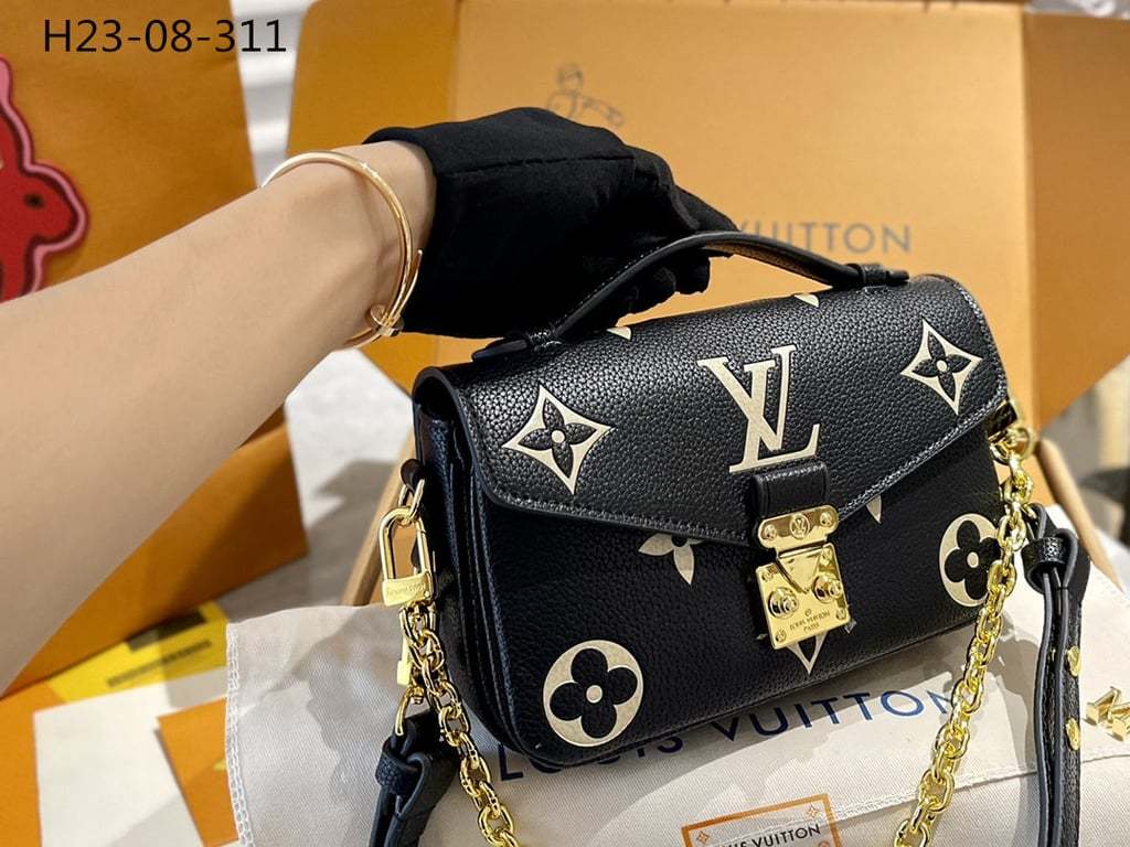 LUV POCHETTE METIS EAST WEST BAG BLACK BEIGE 21CM M46596