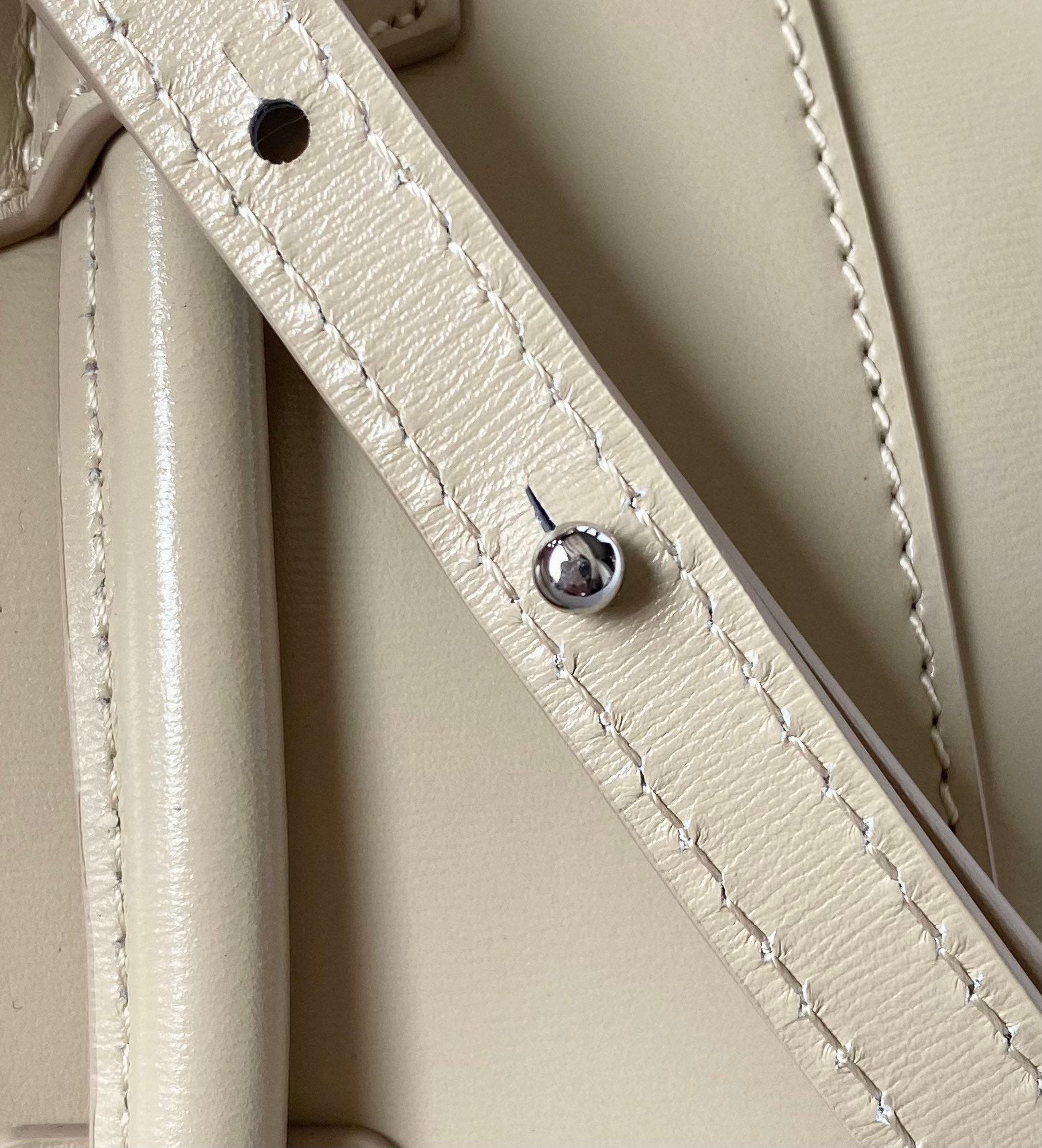 gv Mini Antigona Lock Bag Beige For Women, Handbags, Shoulder Bags 8.7in/22cm GVC