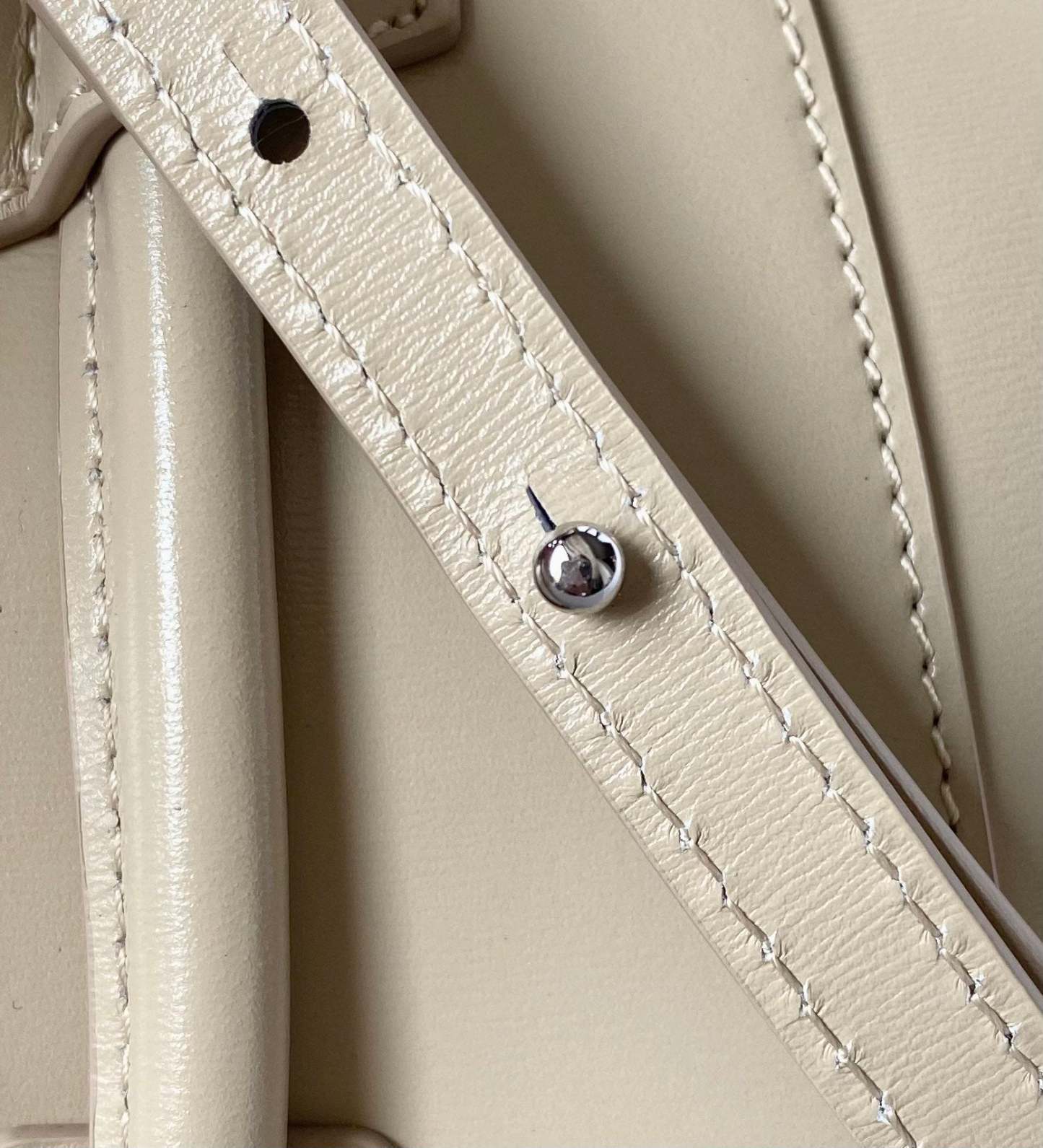gv Mini Antigona Lock Bag Beige For Women, Handbags, Shoulder Bags 8.7in/22cm GVC