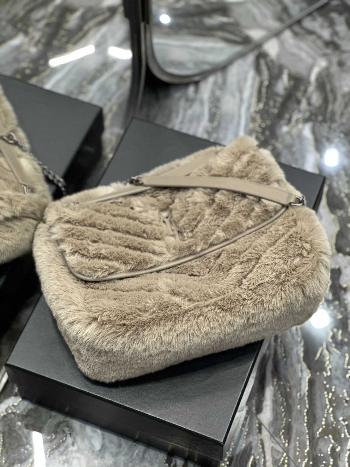 YSL NIKI MEDIUM CHAIN BAG IN SHEARLING BROWN 63318728B361426