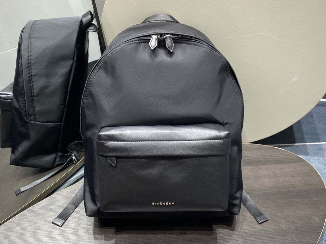 gv Essentiel U Backpack Black For Men, Men&#8217;s Backpacks 17in/43cm GVC