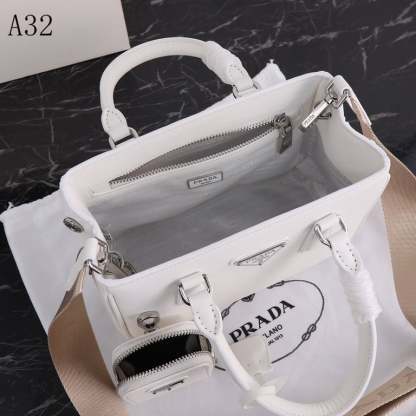 PR 23CM SMALL WHITE LEATHER GALLERIA SAFFIANO BAG