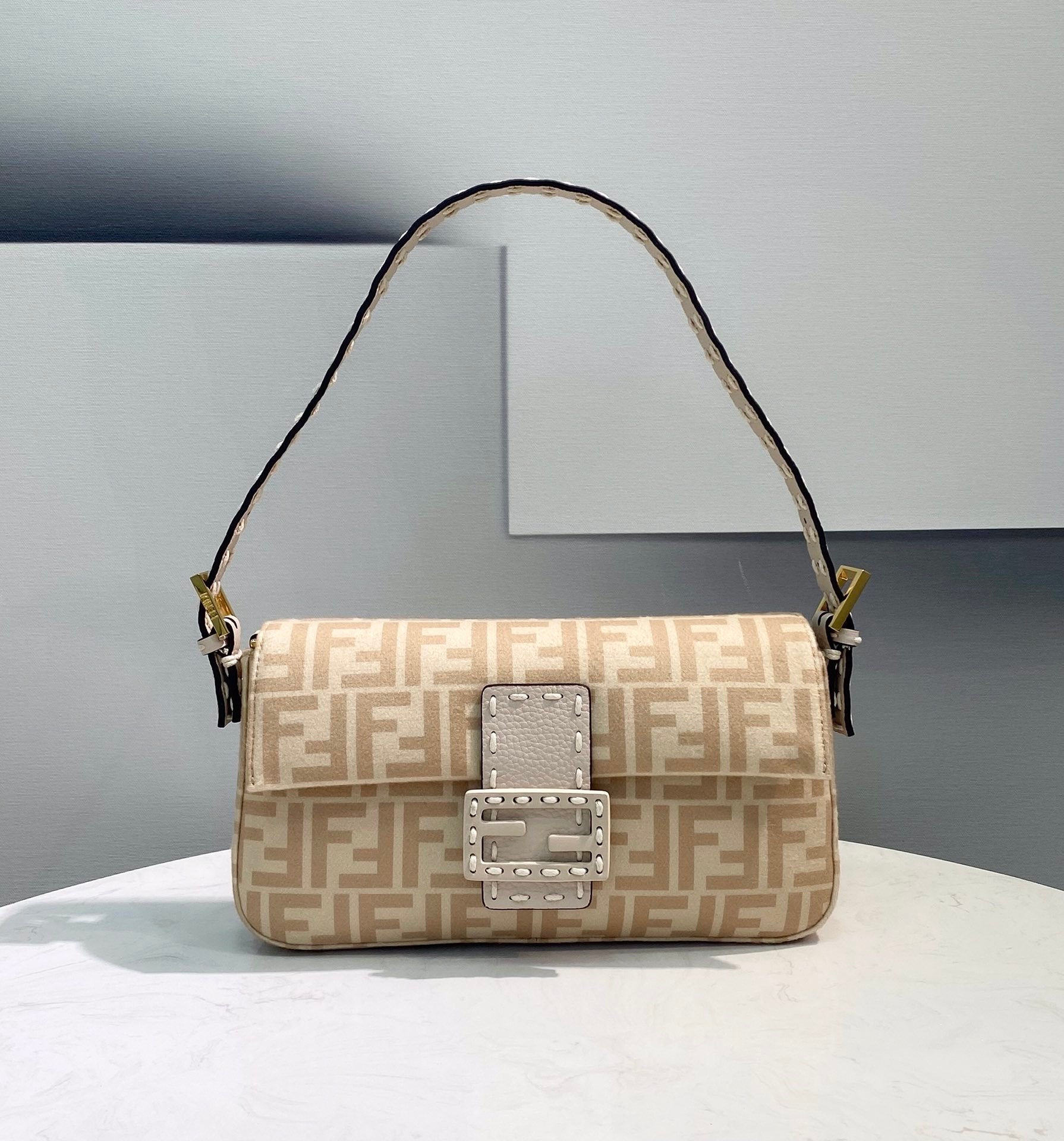FI Baguette 1997 Wool Bag Beige For Women, Women’s Handbags, Shoulder Bags 10.6in/27cm FF 8BR792