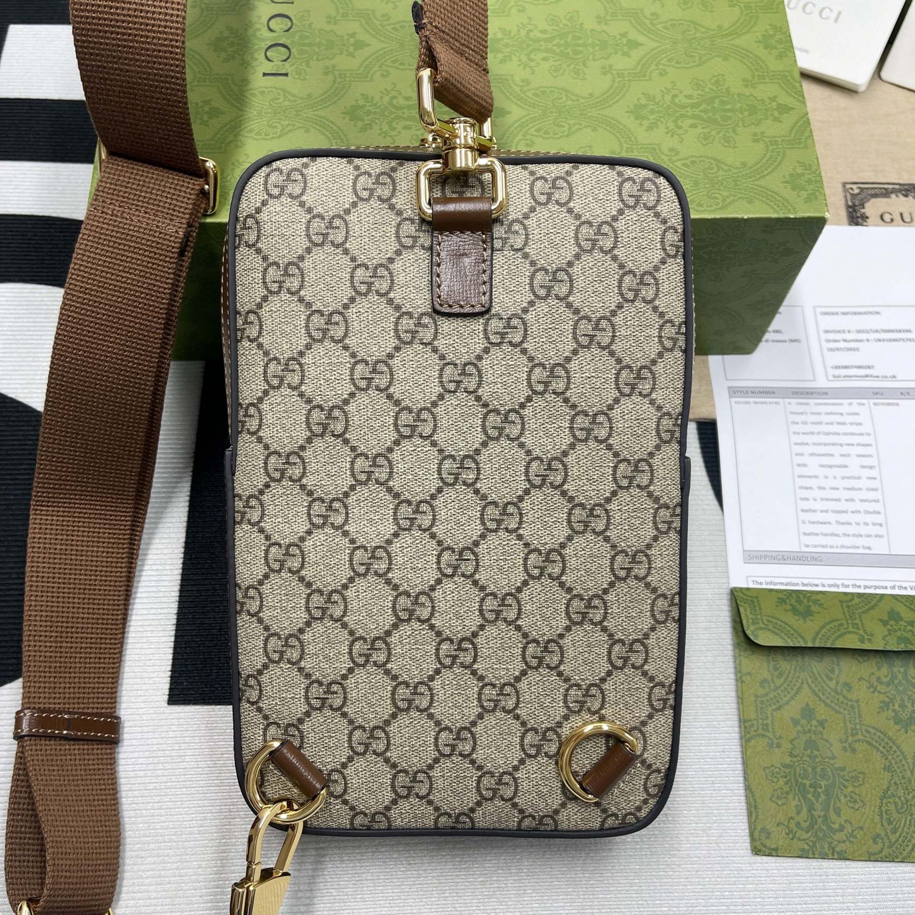 gg Sling Backpack With Interlocking G Beige And Ebony gg Supreme Canvas For Men 9.4in/24cm gg 696016 92THG 8563