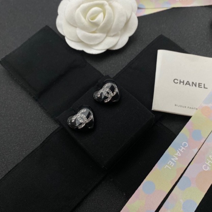 CC HEART BLACK EARRINGS